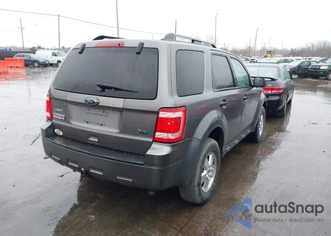 2010 Ford Escape Xlt z USA, uszkodzony, nr VIN 1FMCU9DG1AKC76380